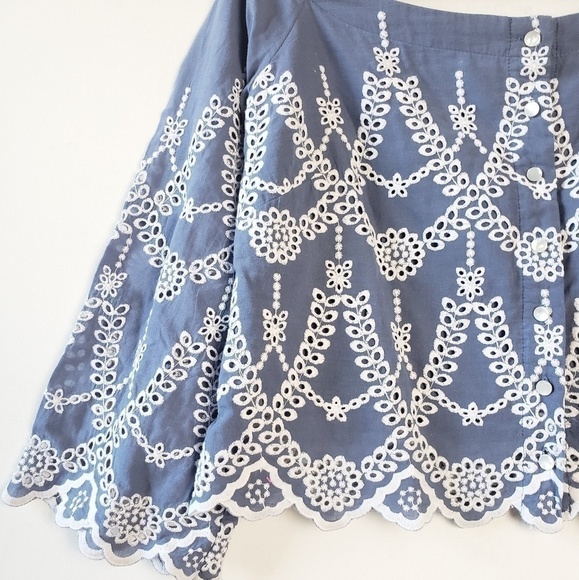 KENDALL & KYLIE Off the Shoulder Eyelet Crop Top! - Picture 6 of 8